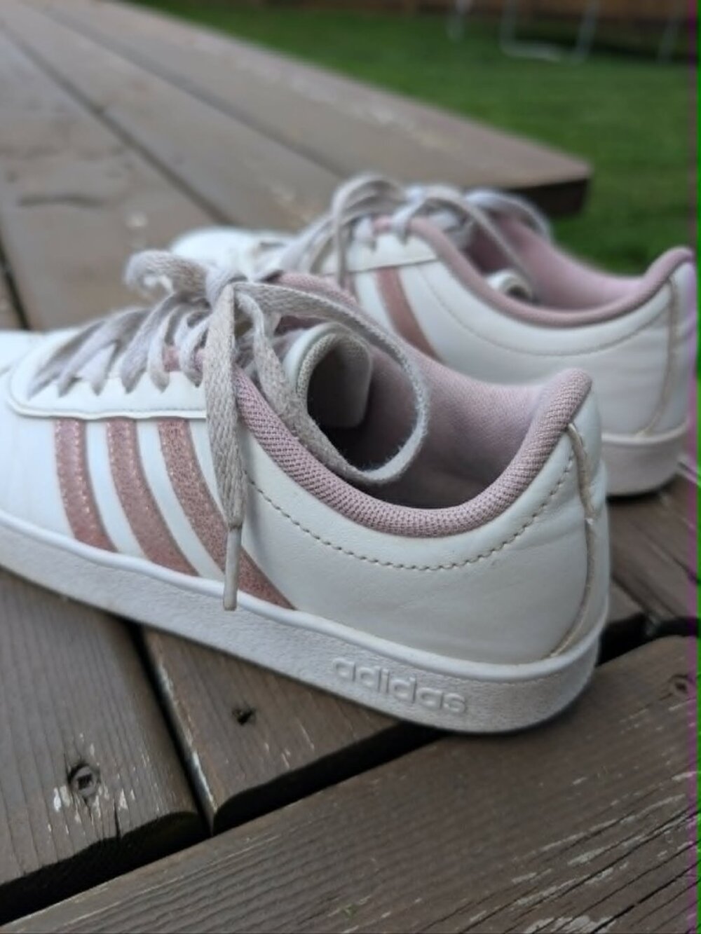 Adidas Cloudfoam Advantage White & Rose Gold Glitter Sneakers Child Size 3